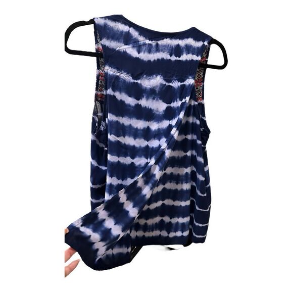 New Directions Weekend Rayon Women 1X Red, White, Blue Tie Dye Sleeveless - Picture 3 of 16